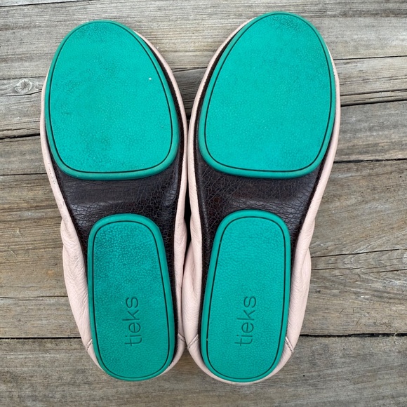 Tieks by Gavrieli Ballet Flats Pale Pink Leather Teal Sole Size 8 - Picture 11 of 11